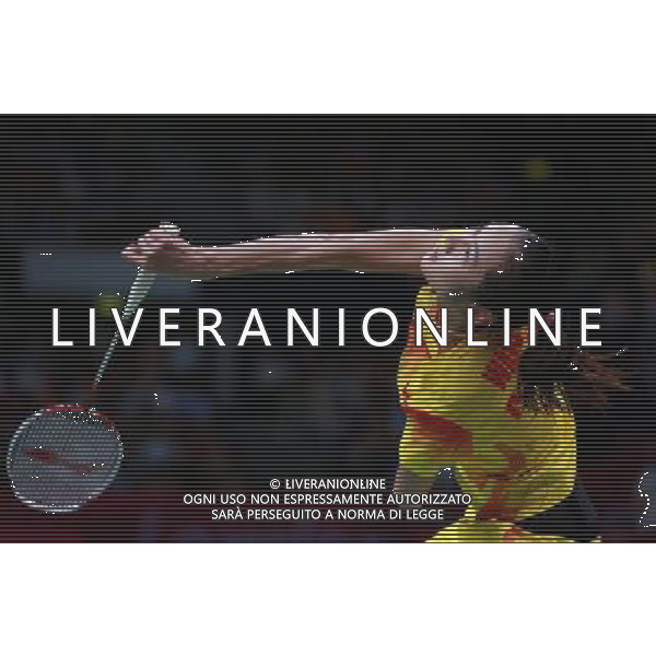 (120804) -- LONDON, Aug. 4, 2012 () -- China\'s Wang Yihan returns the ball during women\'s singles gold medal match of badminton against China\'s Li Xuerui, at London 2012 Olympic Games in London, Britain, August 4, 2012. China\'s Li Xuerui won the gold medal. (/Ren Zhenglai) (zgp) ©PHOTOSHOT/Agenzia Aldo Liverani Sas - ITALY ONLY - GIOCHI OLIMPICI, OLIMPIADI LONDRA 2012
