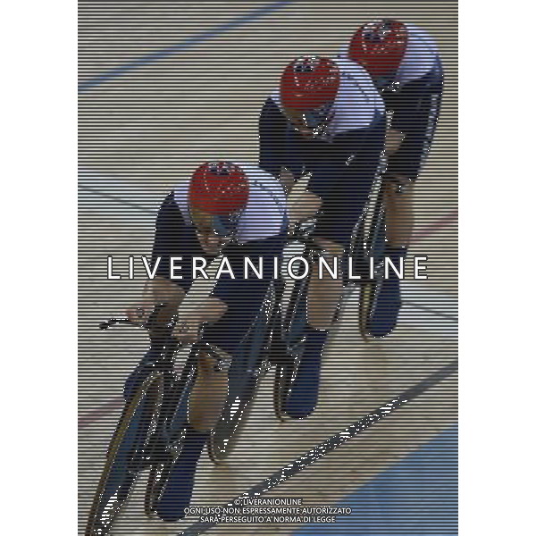 (120804) -- LONDON, Aug. 4, 2012 () -- Members of the British team compete during women\'s cycling team pursuit finals contest, at London 2012 Olympic Games in London, Britain, on August 4, 2012. The British team won gold medal. (/Wang Jianhua) (nxl) ©PHOTOSHOT/Agenzia Aldo Liverani Sas - ITALY ONLY - GIOCHI OLIMPICI, OLIMPIADI LONDRA 2012