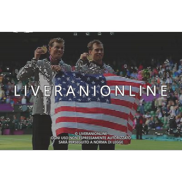 (120804) -- LONDON, Aug. 4, 2012 () -- Gold medalists Mike Bryan and Bob Bryan of USA pose during victory ceremony of men\'s tennis doubles contest, at London 2012 Olympic Games in London, Britain, on August 4, 2012. Mike Bryan and Bob Bryan of USA won gold medal. (/Tao Xiyi) (nxl) ©PHOTOSHOT/Agenzia Aldo Liverani Sas - ITALY ONLY - GIOCHI OLIMPICI, OLIMPIADI LONDRA 2012