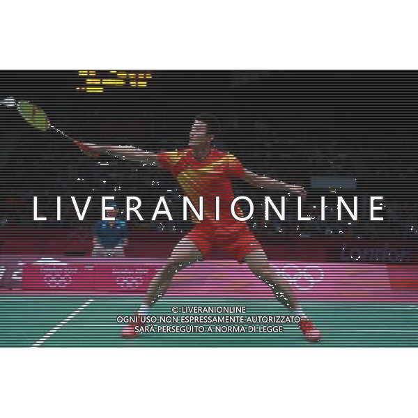 (120805) -- LONDON, Aug. 5, 2012 () -- China\'s Chen Long returns the ball during men\'s badminton singles bronze medal match against Lee Hyun Il of South Korea, at London 2012 Olympic Games in London, Britain, August 5, 2012. Chen Long won the match 2-1 and won bronze medal. (/Ren Zhenglai) (zgp) /PHOTOSHOT/AG ALDO LIVERANI SAS - ITALY ONLY -