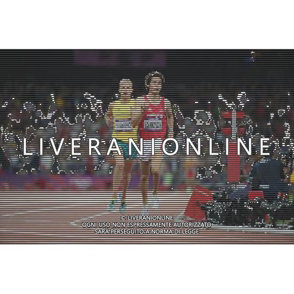 (120804) -- LONDON, Aug. 4, 2012 () -- Diego Estrada (R) of Mexico competes in men\'s 10,000m final contest, at London 2012 Olympic Games in London, Britain, on August 4, 2012. (/Liao Yujie) (nxl) /PHOTOSHOT/AG ALDO LIVERANI SAS - ITALY ONLY -