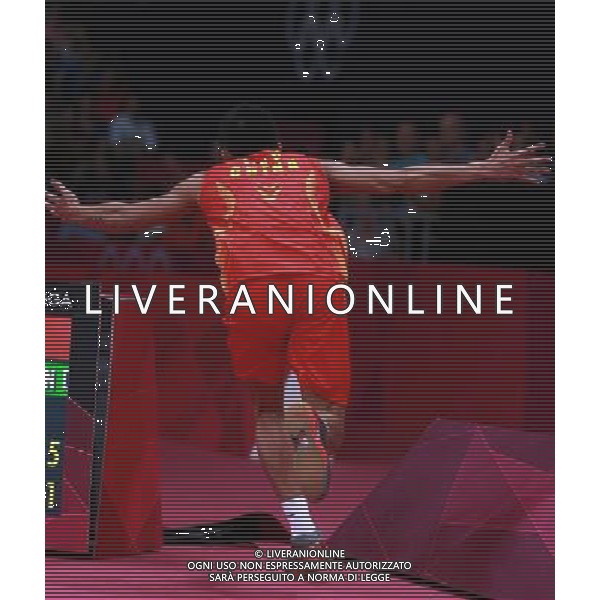 (120805) -- LONDON, Aug. 5, 2012 () -- China\'s Lin Dan celebrates victory after men\'s badminton singles gold medal match against Lee Chong Wei of Malaysia, at London 2012 Olympic Games in London, Britain, August 5, 2012. China\'s Lin Dan won gold medal in this event. (/Ren Zhenglai) (zgp) /PHOTOSHOT/AG ALDO LIVERANI SAS - ITALY ONLY -