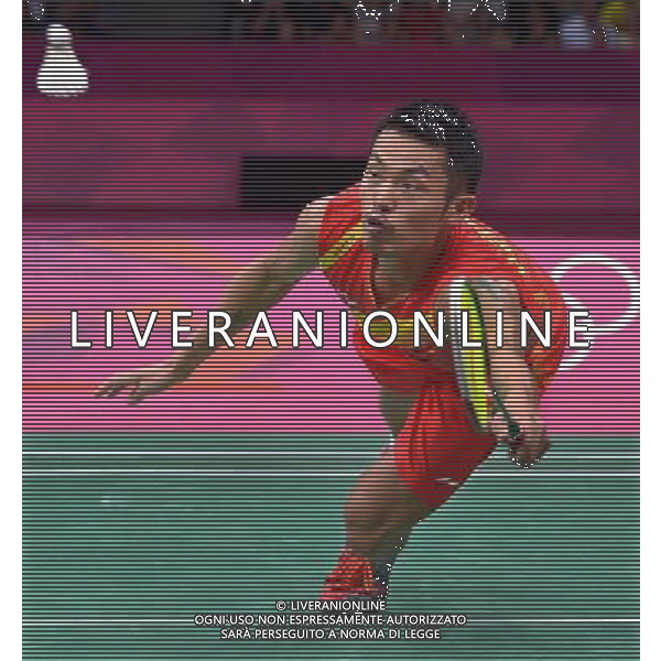 (120805) -- LONDON, Aug. 5, 2012 () -- China\'s Lin Dan comeptes during men\'s badminton singles gold medal match against Lee Chong Wei of Malaysia, at London 2012 Olympic Games in London, Britain, August 5, 2012. China\'s Lin Dan won gold medal in this event. (/Chen Xiaowei) (zgp) /PHOTOSHOT/AG ALDO LIVERANI SAS - ITALY ONLY -