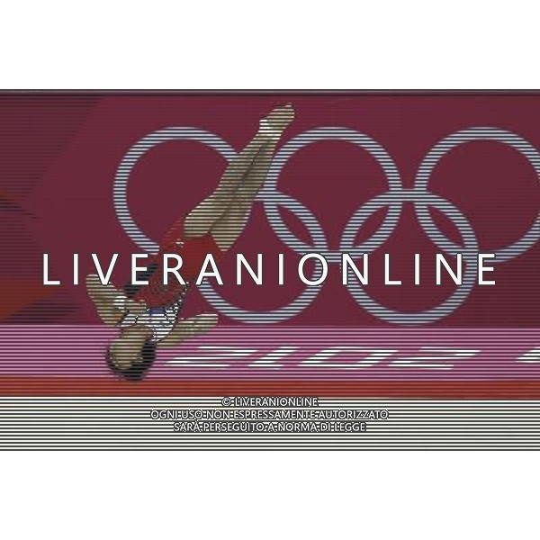 (120805) -- LONDON, Aug. 5, 2012 () -- Kohei Uchimura of Japan competes during men\'s floor exercise final contest of gymnastics artistic event, at London 2012 Olympic Games in London, Britain, on August 5, 2012. Kohei Uchimura of Japan won silver medal. (/Shen Bohan) (nxl) /PHOTOSHOT/AG ALDO LIVERANI SAS - ITALY ONLY -