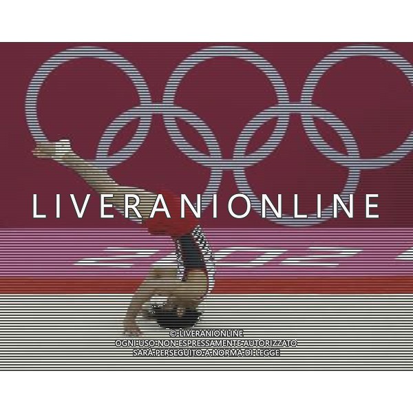 (120805) -- LONDON, Aug. 5, 2012 () -- Kohei Uchimura of Japan competes during men\'s floor exercise final contest of gymnastics artistic event, at London 2012 Olympic Games in London, Britain, on August 5, 2012. Kohei Uchimura of Japan won silver medal. (/Shen Bohan) (nxl) /PHOTOSHOT/AG ALDO LIVERANI SAS - ITALY ONLY -