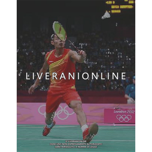 (120805) -- LONDON, Aug. 5, 2012 () -- China\'s Lin Dan comeptes during men\'s badminton singles gold medal match against Lee Chong Wei of Malaysia, at London 2012 Olympic Games in London, Britain, August 5, 2012. China\'s Lin Dan won gold medal in this event. (/Ren Zhenglai) (zgp) /PHOTOSHOT/AG ALDO LIVERANI SAS - ITALY ONLY -