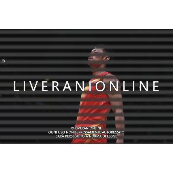 (120805) -- LONDON, Aug. 5, 2012 () -- China\'s Lin Dan comeptes during men\'s badminton singles gold medal match against Lee Chong Wei of Malaysia, at London 2012 Olympic Games in London, Britain, August 5, 2012. China\'s Lin Dan won gold medal in this event. (/Ren Zhenglai) (zgp) /PHOTOSHOT/AG ALDO LIVERANI SAS - ITALY ONLY -