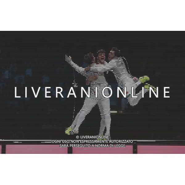 (120805) -- LONDON, Aug. 5, 2012 () -- Members of the Italian team celebrate after winning in men\'s fencing foil team gold medal contest, at London 2012 Olympic Games in London, Britain, on August 5, 2012. Italy defeated Japan. (/Jin Liwang) (nxl) /PHOTOSHOT/AG ALDO LIVERANI SAS - ITALY ONLY -