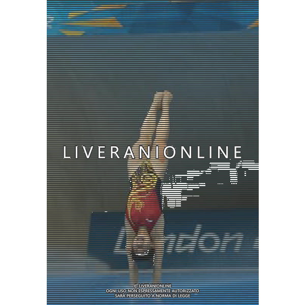 (120805) -- LONDON, Aug. 5, 2012 () -- He Zi of China competes during women\'s diving 3m springboard final contest, at London 2012 Olympic Games in London, Britain, on August 5, 2012. He Zi of China won silver medal. (/Fei Maohua) (nxl) /PHOTOSHOT/AG ALDO LIVERANI SAS - ITALY ONLY -