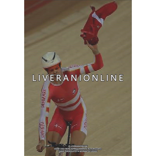(120805) -- LONDON, Aug. 5, 2012 () -- Lasse Norman Hansen of Denmark celebrates after winning the men\'s omnium match of Cycling Track at London 2012 Olympic Games, London, Britain, Aug. 5, 2012. Lasse Norman Hansen won the gold of the event. (/Wang Jianhua) /PHOTOSHOT/AG ALDO LIVERANI SAS - ITALY ONLY -