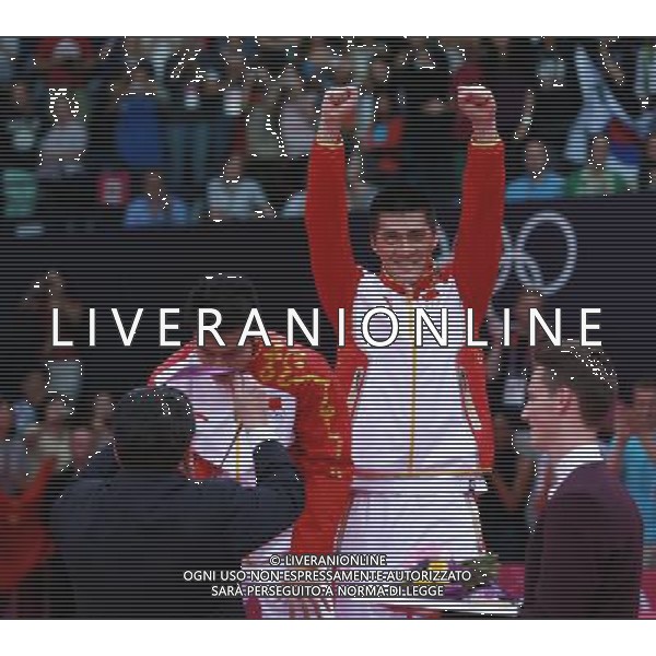 (120805) -- LONDON, Aug. 5, 2012 () -- China\'s Fu Haifeng (R)/Cai Yun pose at awarding ceremony of men\'s badminton doubles, at London 2012 Olympic Games in London, Britain, August 5, 2012. China\'s Fu Haifeng/Cai Yun won gold medal. (/Ren Zhenglai) (zgp) /PHOTOSHOT/AG ALDO LIVERANI SAS - ITALY ONLY -