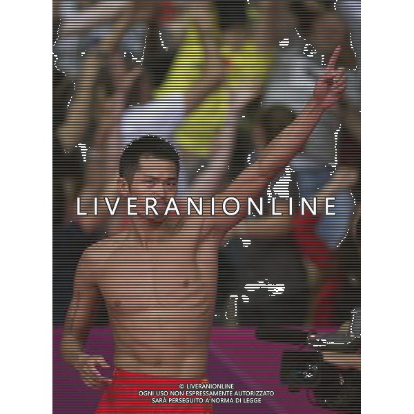 (120805) -- LONDON, Aug. 5, 2012 () -- China\'s Lin Dan celebrates after winning men\'s badminton singles gold medal match against Lee Chong Wei of Malaysia, at London 2012 Olympic Games in London, Britain, August 5, 2012. China\'s Lin Dan won gold medal in this event. (/Fei Maohua) (zgp) /PHOTOSHOT/AG ALDO LIVERANI SAS - ITALY ONLY -