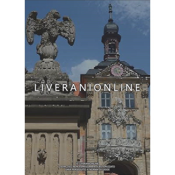 (120805) -- BAMBERG, Aug. 5, 2012 () -- Photo taken on Aug. 4, 2012 shows the former town hall of Bamberg in Bavarian state, Germany. The building, which was built on Regnitz River in 1387, now houses a museum. Bamberg is a UNESCO World Heritage Site. (/Ma Ning) (zw) ©photoshot/AGENZIA ALDO LIVERANI SAS - ITALY ONLY - L\'ex municipio della citta\' bavarese di Bamberg in Germania. L\'edificio, costruito sul Fiume Regnitz nel 1387, oggi ospita un museo, ed e\' patrimonio mondiale dell\'UNESCO.