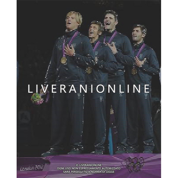 Londra, 05/08/2012. Olimpiadi London 2012. Scherma. Andrea CassarÌÊ, Valerio Aspromonte, Andrea Baldini e Giorgio Avola vincono la medaglia d\' Oro nel Fioretto a Squadre battendo il Giappone per 45-39. Foto di Simone Ferraro / GMT /AGENZIA ALDO LIVERANI SAS