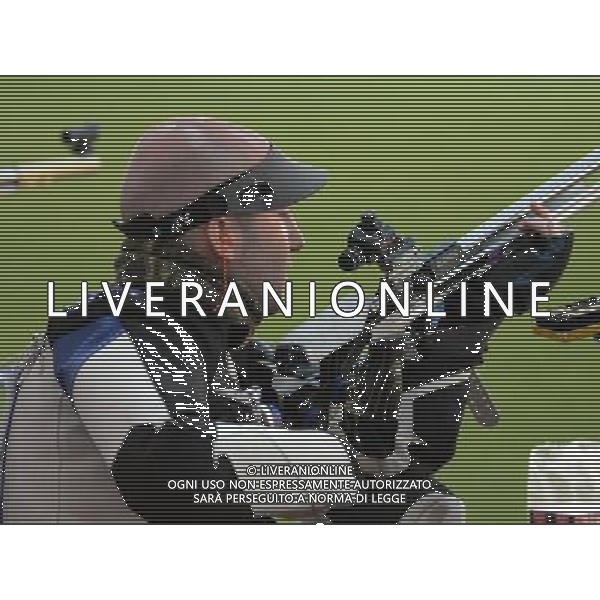 (120806) -- LONDON, Aug. 6, 2012 () -- Niccolo Campriani of Italy competes during the qualification match of men\'s 50m rifle 3 positions of Shooting event at London 2012 Olympic Games, London, Britain, Aug. 6, 2012. Niccolo Campriani set a new Olympic Record of the event with a score of 1180 during the qualification match. (/Zeng Yi) AG ALDO LIVERANI S A S ONLY ITALY
