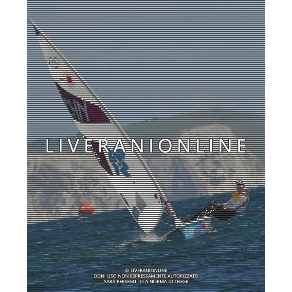 (120806) -- LONDON, Aug. 6, 2012 () -- China\'s Xu Lijia (front) competes during women\'s laser radial race of sailing event, at London 2012 Olympic Games, London, Britain, Aug. 6, 2012. China\'s Xu Lijia won gold medal. (/Gong Lei)(zgp) AG ALDO LIVERANI S A S ONLY ITALY