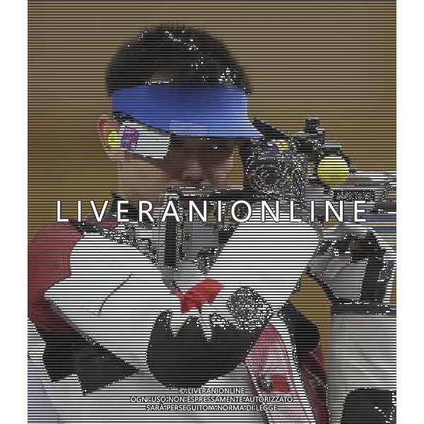 (120806) -- LONDON, Aug. 6, 2012 () -- China\'s Zhu Qinan competes during men\'s 50m rifle 3 positions final of shooting at London 2012 Olympic Games, London, Britain, Aug. 6, 2012. Zhu Qinan ranked fifth in the contest. (/Wang Lili)(zgp) AG ALDO LIVERANI S A S ONLY ITALY