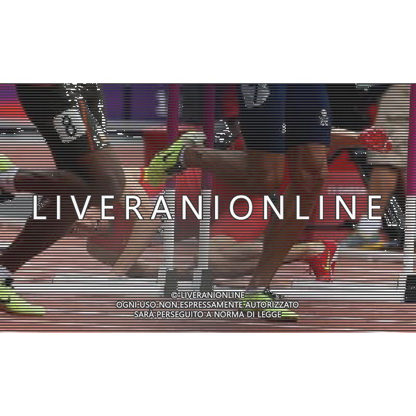 (120807) -- LONDON, Aug. 7, 2012 () -- China\'s Liu Xiang falls over during men\'s 110m hurdles heat at London 2012 Olympic Games, London, Britain, Aug. 7, 2012. Liu Xiang tumbled and was disqualified for semifinal.(/Fan Jun)(zgp) AG ALDO LIVERANI S A S ONLY ITALY