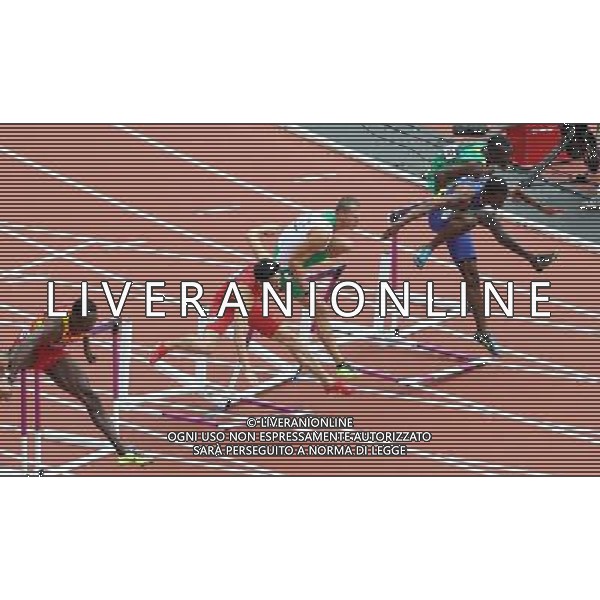 (120807) -- LONDON, Aug. 7, 2012 () -- China\'s Liu Xiang fails to clear the first hurdle during men\'s 110m hurdles heat at London 2012 Olympic Games, London, Britain, Aug. 7, 2012. Liu Xiang tumbled and was disqualified for semifinal.(/Fei Maohua)(zgp) AG ALDO LIVERANI S A S ONLY ITALY