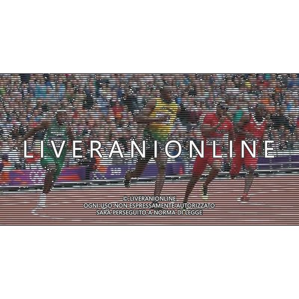(120807) -- LONDON, Aug. 7, 2012 () -- Usain Bolt (2nd L) of Jamaica competes during men\'s 200m heat at London 2012 Olympic Games, London, Britain, Aug. 7, 2012. Bolt advanced to semifinal with 20.39. (/Li Ming)(zgp) AG ALDO LIVERANI S A S ONLY ITALY