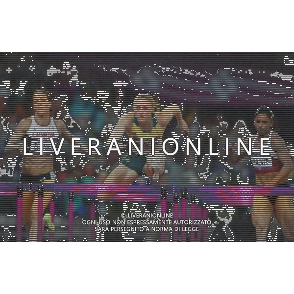 (120807) -- LONDON, Aug. 7, 2012 () -- Sally Pearson of Australia competes in women\'s 100m hurdles final competition, at London 2012 Olympic Games in London, Britain, on August 7, 2012. Sally Pearson of Australia won gold medal. (/Liao Yujie) (nxl) AG ALDO LIVERANI S A S ONLY ITALY