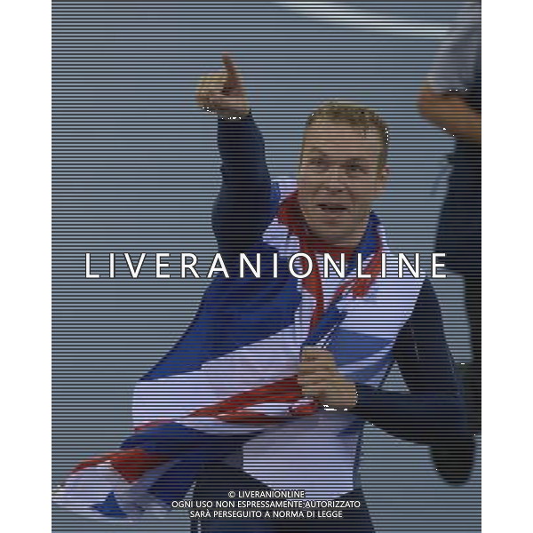 (120807) -- LONDON, Aug. 7, 2012 () -- Chris Hoy of Britain celebrates after winning in men\'s Keirin competition of cycling track event, at London 2012 Olympic Games in London, Britain, on August 7, 2012. Chris Hoy of Britain won gold medal. (/Wang Jianhua) (nxl) AG ALDO LIVERANI S A S ONLY ITALY
