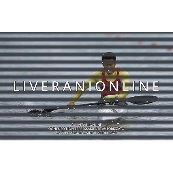 (120807) -- LONDON, Aug. 7, 2012 () -- Zhou Yubo of China takes part in men\'s kayak single (K1) 1000m competition of Canoe Sprint event, at London 2012 Olympic Games in London, Britain, on August 7, 2012. Zhou Yubo of China finished 15th. (/Shen Bohan) (nxl) AG ALDO LIVERANI S A S ONLY ITALY