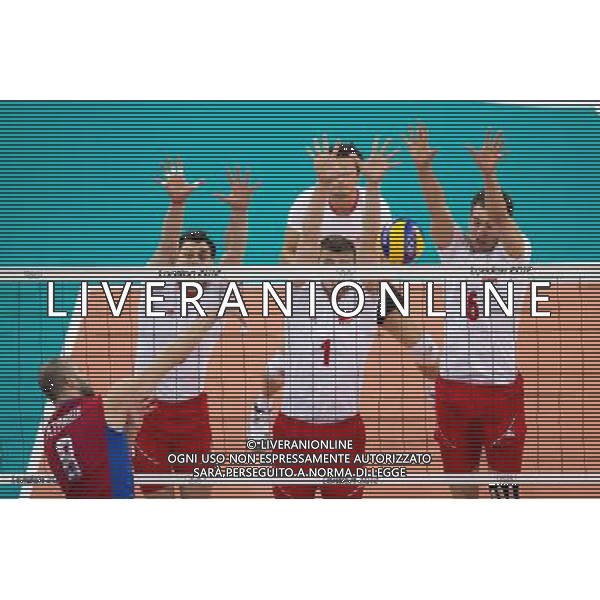 LONDYN 08 08 2012 IGRZYSKA XXX OLIMPIADY XXX LETNIE IGRZYSKA OLIMPIJSKIE LONDYN 2012 HALA EARLS COURT SIATKOWKA POLSKA v ROSJA N Z SERGEY TETYUKHIN russia 8 ZBIGNIEW BARTMAN poland 9 PIOTR NOWAKOWSKI poland 1 BARTOSZ KUREK poland 6 SEBASTIAN BOROWSKI Newspix.pl THE 2012 SUMMER OLYMPIC GAMES OFFICIALLY THE GAMES OF THE XXX OLYMPIAD EARLS COURT VOLLEYBALL POLAND v RUSSIA --- Newspix.pl /AG ALDO LIVERANI OLIMPIADI LONDRA 2012 - ITALY ONLY - *** Local Caption *** .