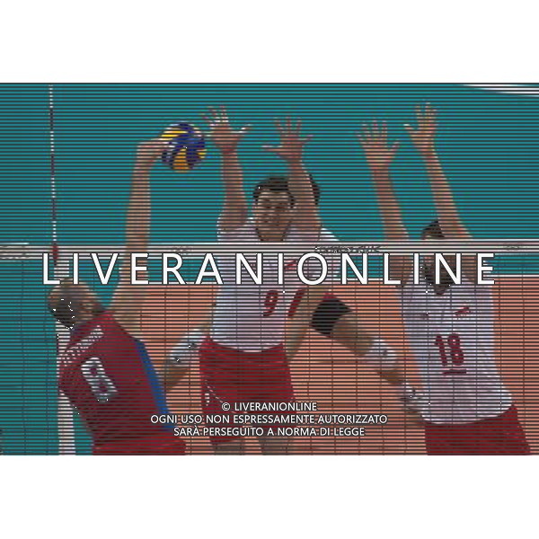 LONDYN 08.08.2012 IGRZYSKA 30 OLIMPIADY LONDON 2012 THE GAMES OF THE XXXOLIMPIAD PILKA SIATKOWA MEZCZYZN MEN VOLLEYBOLL NZ SERGEY TETYUKHIN ZBIGNIEW BARTMAN MARCIN MOZDZONEK FOT MAREK BICZYK PRZEGLAD SPORTOWY NEWSPIX.PL --- Newspix.pl /AG ALDO LIVERANI OLIMPIADI LONDRA 2012 - ITALY ONLY - *** Local Caption *** .