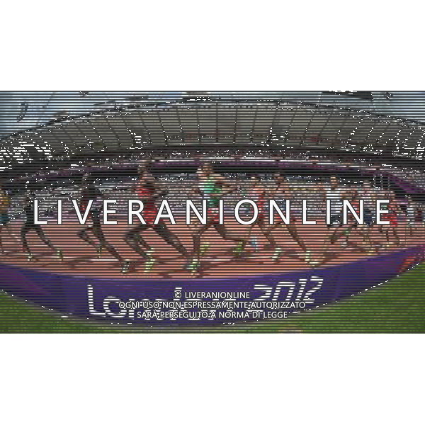 (120808) -- LONDON, Aug. 8, 2012 () -- Runners compete in men\'s 5000m round 1 competition, at London 2012 Olympic Games in London, Britain, on August 8, 2012. (/Li Ga) (nxl) /PHOTOSHOT/AG ALDO LIVERANI SAS ITALY ONLY -