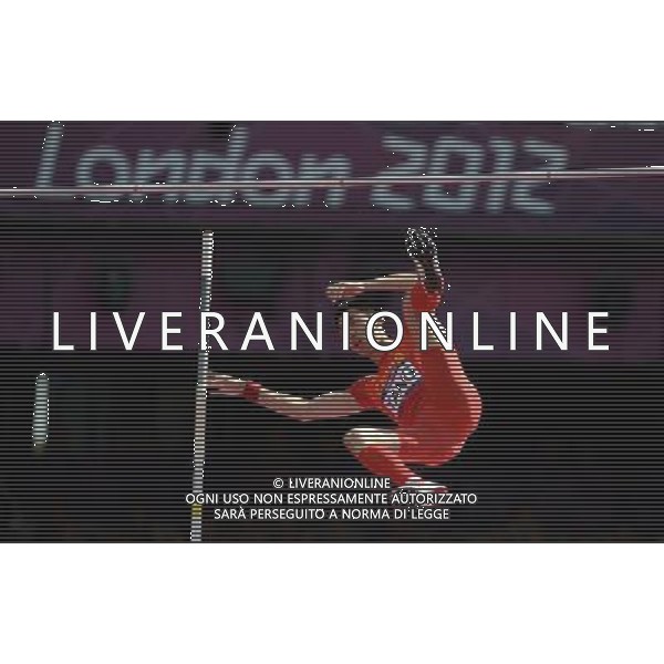 (120808) -- LONDON, Aug. 8, 2012 () -- Yang Yansheng of China competes during men\'s Pole Vault qualification competition, at London 2012 Olympic Games in London, Britain, on August 8, 2012. (/Li Ga) (nxl) /PHOTOSHOT/AG ALDO LIVERANI SAS ITALY ONLY -