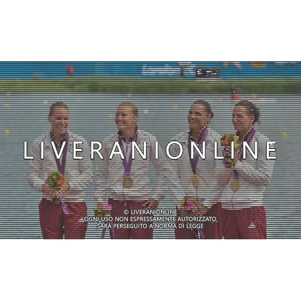 (120807) -- LONDON, Aug. 7, 2012 () -- Gold medalists of the Hungarian team attend victory ceremony of women\'s 500m kayak four (K4) competition of Canoe Sprint event, at London 2012 Olympic Games in Britain, on August 7, 2012. (/Cheng Min) (nxl) /PHOTOSHOT/AG ALDO LIVERANI SAS ITALY ONLY -