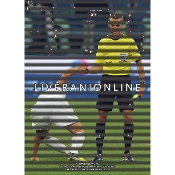 MILANO 09/08/2012 - INTER VS HNK HAJDUK SPALATO / NELLA FOTO: L\'ARBITRO TURPIN - FOTO FRANCESCA SOLI / AGENZIA ALDO LIVERANI