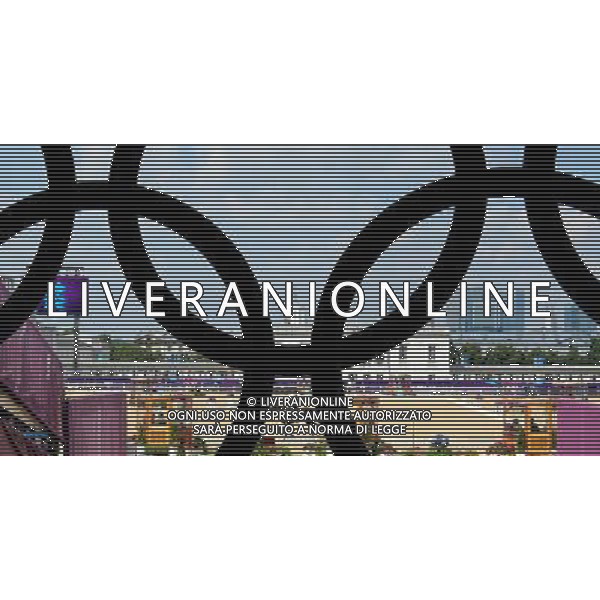 (120809) -- LONDON, Aug. 9, 2012 () -- Peters Steffen of USA competes during Dressage Individual Grand Prix Freestyle competition of Equestrian event, at London 2012 Olympic Games in London, Britain, on August 9, 2012. (/Yin Gang) (nxl) ©photoshot/AGENZIA ALDO LIVERANI SAS - ITALY ONLY - GIOCHI OLIMPICI, OLIMPIADI LONDRA 2012