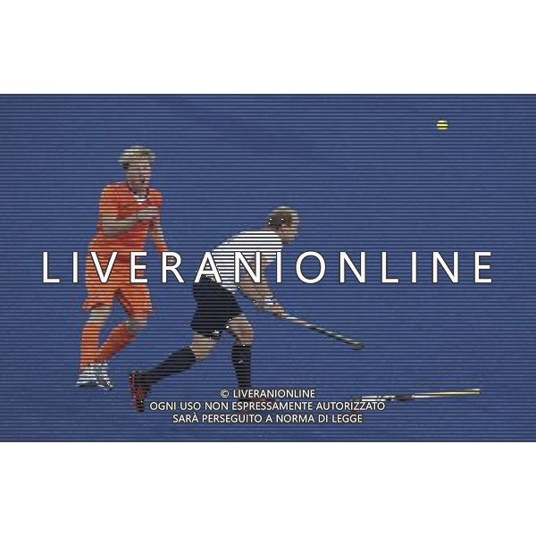 (120809) -- LONDON, Aug. 9, 2012 () -- Klaas Vermeulen of the Netherlands (L) crashed with a British player during the men\'s hockey semifinal match between the Netherlands and Britain at London 2012 Olympic Games, London, Britain, Aug. 9, 2012. The Netherlands won the match 9-2 and advanced to the final. (/Shen Bohan) ©photoshot/AGENZIA ALDO LIVERANI SAS - ITALY ONLY - GIOCHI OLIMPICI, OLIMPIADI LONDRA 2012