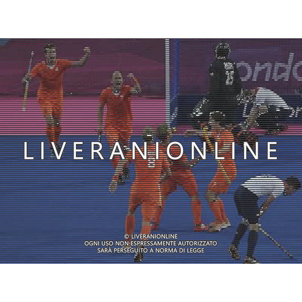 (120809) -- LONDON, Aug. 9, 2012 () -- Players of the Netherlands celebrate scoring during the men\'s hockey semifinal match between the Netherlands and Britain at London 2012 Olympic Games, London, Britain, Aug. 9, 2012. The Netherlands won the match 9-2 and advanced to the final. (/Shen Bohan) ©photoshot/AGENZIA ALDO LIVERANI SAS - ITALY ONLY - GIOCHI OLIMPICI, OLIMPIADI LONDRA 2012