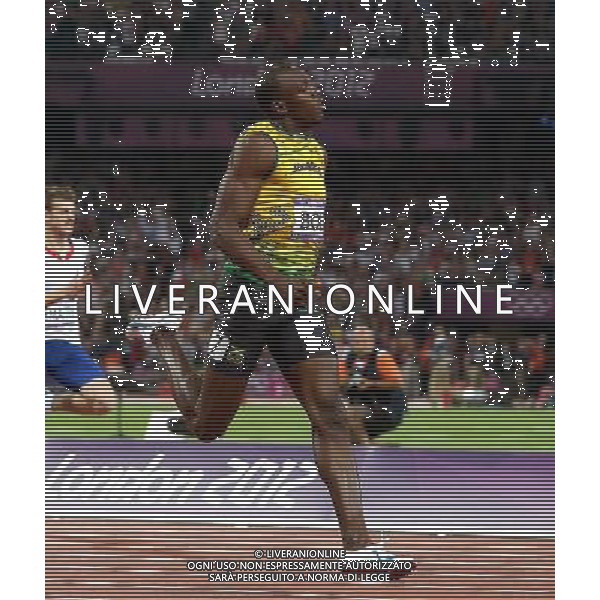 (120809) -- LONDON, Aug. 9, 2012 () -- Usain Bolt of Jamaica competes in men\'s 200m final, at London 2012 Olympic Games, London, Britain, Aug. 9, 2012. Usain Bolt won gold medal with 19.32. (/Fan Jun)(zgp) ©photoshot/AGENZIA ALDO LIVERANI SAS - ITALY ONLY - GIOCHI OLIMPICI, OLIMPIADI LONDRA 2012