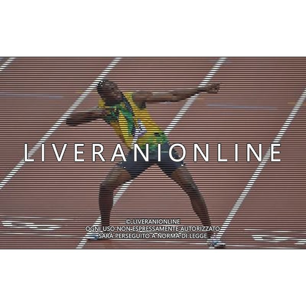 (120809) -- LONDON, Aug. 9, 2012 () -- Usain Bolt of Jamaica celebrates after men\'s 200m final, at London 2012 Olympic Games, London, Britain, Aug. 9, 2012. Usain Bolt won gold medal with 19.32. (/Gong Lei)(zgp) ©photoshot/AGENZIA ALDO LIVERANI SAS - ITALY ONLY - GIOCHI OLIMPICI, OLIMPIADI LONDRA 2012