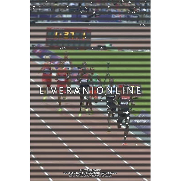 David Lekuta Rudisha (Kenya) winning the final of the Men\'s 800m and breaking the World Record. Olympic Stadium, Olympic Park, Stratford. London ©photoshot/AGENZIA ALDO LIVERANI SAS - ITALY ONLY - GIOCHI OLIMPICI, OLIMPIADI LONDRA 2012