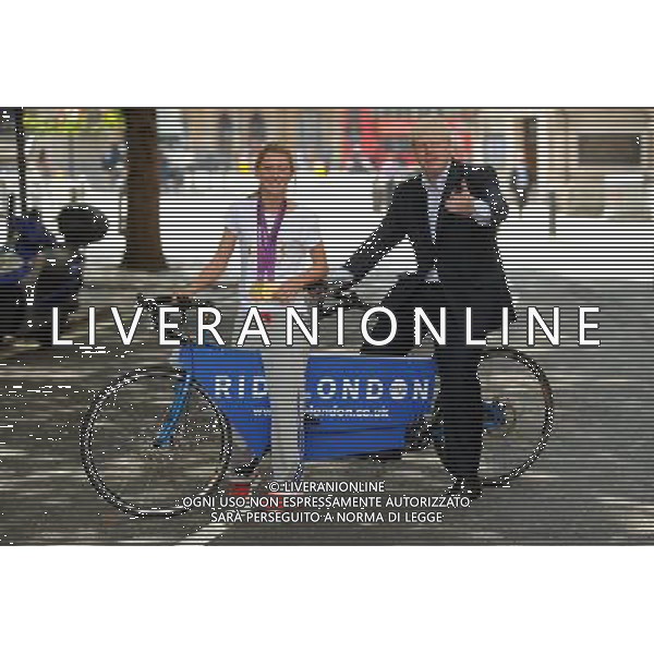 Double Olympic gold medalist Laura Trott, with mayor of London Boris Johnson at the launch of the Ride London initiative. ©PHOTOSHOT/AGENZIA ALDO LIVERANI SAS - ITALY ONLY - EDITORIAL USE ONLY