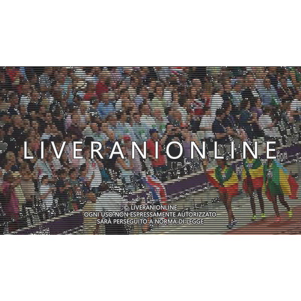 (120810) -- LONDON, Aug. 10, 2012 () -- Meseret Defar (L), Tirunesh Dibaba (C) and Gelete Burka of Ethiopia celebrate after women\'s 5000m final at London 2012 Olympic Games, London, Britain, Aug. 10, 2012. Meseret Defar won gold medal with 15:04.25. (/Gong Lei)(zgp) ©photoshot/Agenzia Aldo Liverani Sas - ITALY ONLY - GIOCHI OLIMPICI, OLIMPIADI LONDRA 2012