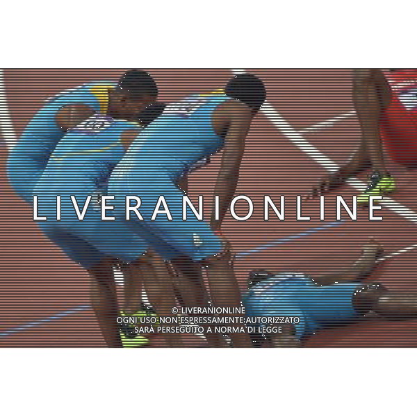 (120810) -- LONDON, Aug. 10, 2012 () -- Runners of Bahamas celebrate after men\'s 4x400m relay final at London 2012 Olympic Games, London, Britain, Aug. 10, 2012. The Bahamian team won gold medal with 2:56.72. (/Gong Lei)(zgp) AG ALDO LIVERANI S A S ONLY ITALY