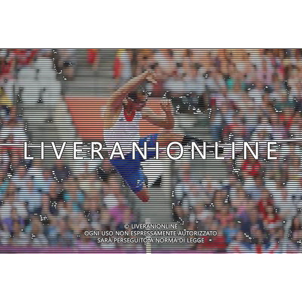 (120810) -- LONDON, Aug. 10, 2012 () -- Romain Mesnil of France competes during men\'s pole vault final at London 2012 Olympic Games, London, Britain, Aug. 10, 2012. Romain Mesnil ranked 9th in the final. (/Liao Yujie)(zgp) AG ALDO LIVERANI S A S ONLY ITALY