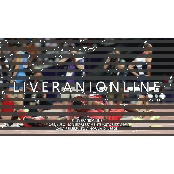 (120810) -- LONDON, Aug. 10, 2012 () -- Runners of Trinidad And Tobago celebrate after men\'s 4x400m relay final at London 2012 Olympic Games, London, Britain, Aug. 10, 2012. The team of Trinidad And Tobago won bronze medal with 2:59.40. (/Yin Gang)(zgp) AG ALDO LIVERANI S A S ONLY ITALY