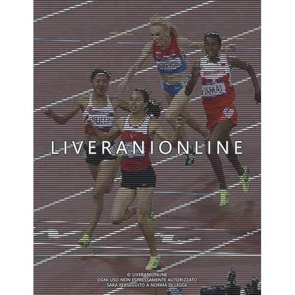 (120810) -- LONDON, Aug. 10, 2012 () -- Asli Cakir Alptekin (R£Âfront) of Turkey and teammate Gamze Bulut runs across finish line during women\'s 1500m final at London 2012 Olympic Games, London, Britain, Aug. 10, 2012. Asli Cakir Alptekin won gold medal with 4:10.23. Gamze Bulut won silver medal. (/Qi Heng)(zgp) AG ALDO LIVERANI S A S ONLY ITALY