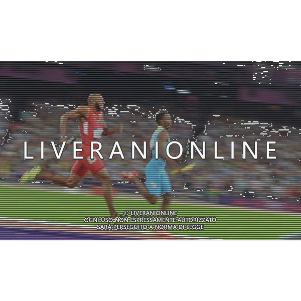 (120810) -- LONDON, Aug. 10, 2012 () -- Ramon Miller (R) of Bahamas competes in men\'s 4x400m relay final at London 2012 Olympic Games, London, Britain, Aug. 10, 2012. The Bahamian team won gold medal with 2:56.72. (/Gesang Dawa)(zgp) AG ALDO LIVERANI S A S ONLY ITALY