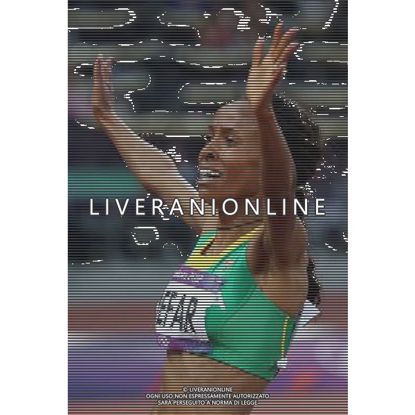 (120810) -- LONDON, Aug. 10, 2012 () -- Meseret Defar of Ethiopia celebrates after women\'s 5000m final at London 2012 Olympic Games, London, Britain, Aug. 10, 2012. Meseret Defar won gold medal with 15:04.25. (/Liao Yujie)(zgp) AG ALDO LIVERANI S A S ONLY ITALY