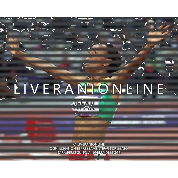 (120810) -- LONDON, Aug. 10, 2012 () -- Meseret Defar of Ethiopia celebrates after women\'s 5000m final at London 2012 Olympic Games, London, Britain, Aug. 10, 2012. Meseret Defar won gold medal with 15:04.25. (/Liao Yujie)(zgp) AG ALDO LIVERANI S A S ONLY ITALY
