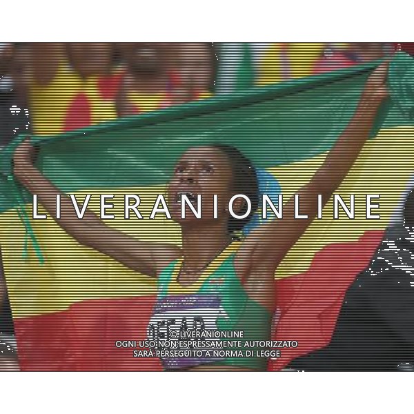 (120810) -- LONDON, Aug. 10, 2012 () -- Meseret Defar of Ethiopia celebrates after women\'s 5000m final at London 2012 Olympic Games, London, Britain, Aug. 10, 2012. Meseret Defar won gold medal with 15:04.25. (/Liao Yujie)(zgp) AG ALDO LIVERANI S A S ONLY ITALY