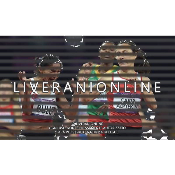 (120810) -- LONDON, Aug. 10, 2012 () -- Asli Cakir Alptekin (R) of Turkey celebrates with teammate Gamze Bulut after women\'s 1500m final at London 2012 Olympic Games, London, Britain, Aug. 10, 2012. Asli Cakir Alptekin won gold medal with 4:10.23. (/Li Gang)(zgp) AG ALDO LIVERANI S A S ONLY ITALY